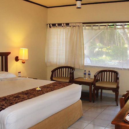 Besakih Beach Hotel Санур Экстерьер фото