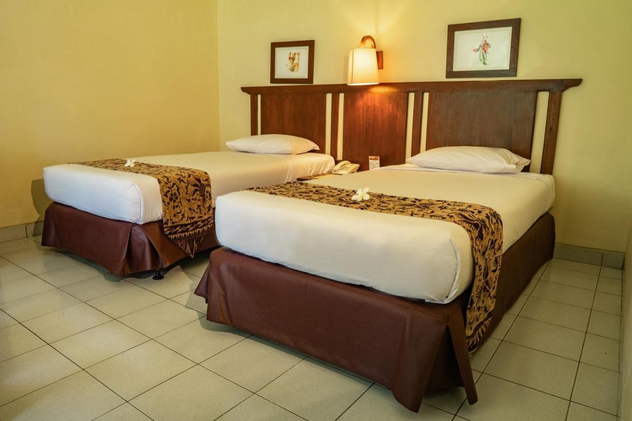 Besakih Beach Hotel Санур Экстерьер фото