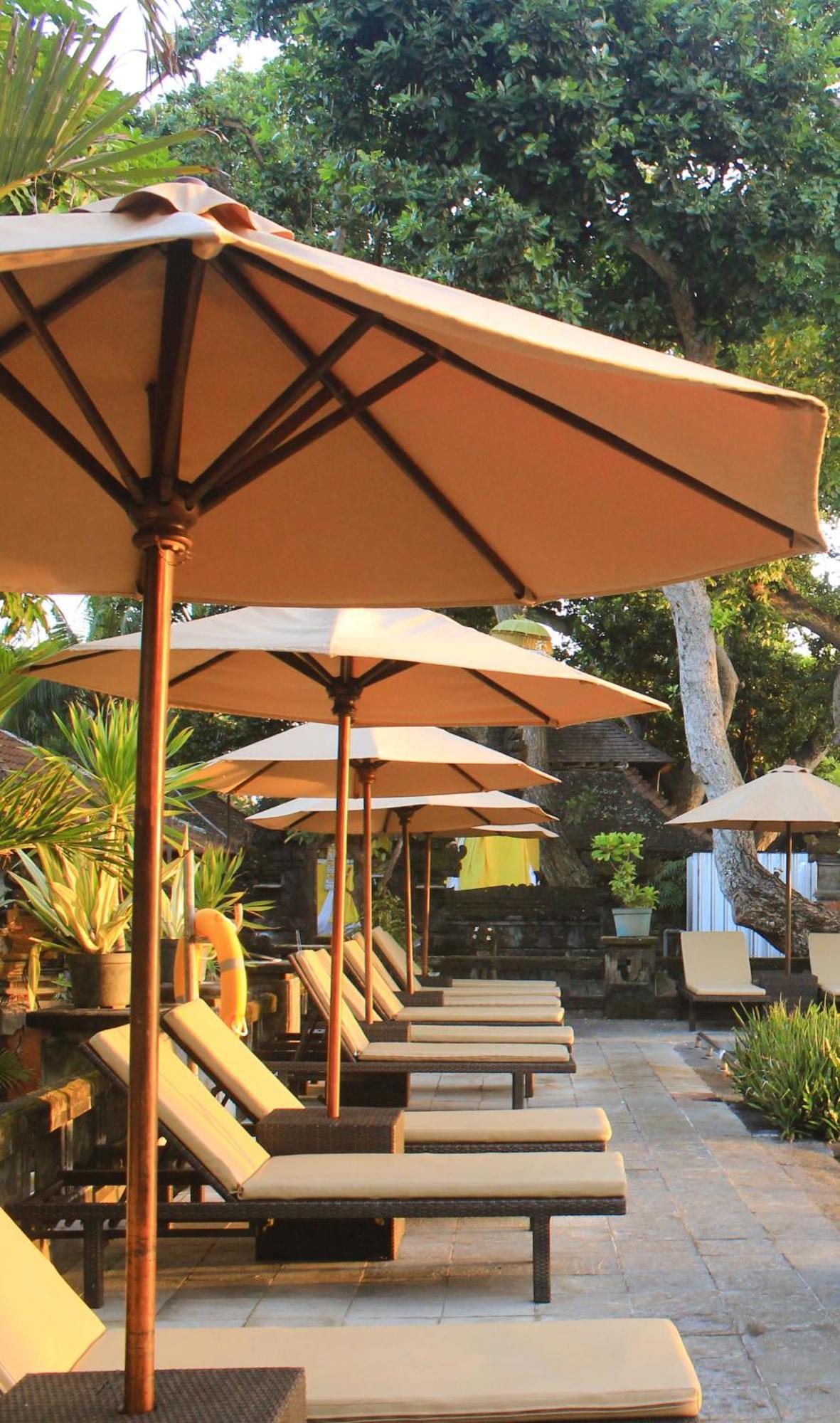 Besakih Beach Hotel Санур Экстерьер фото